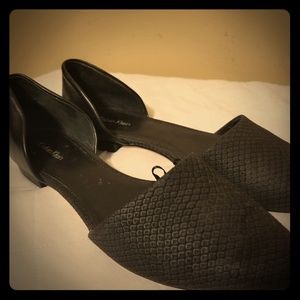 Calvin Klein black sz 9 flats